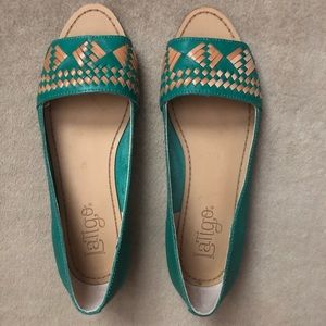 Women’s Latigo Flats Size 8